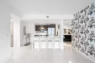 488 NE 18th St, Miami, FL 33132 - Photo 10