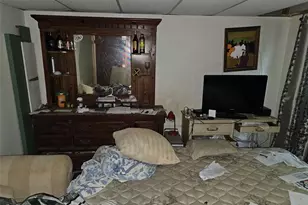 13025 NW 1st Ct, Miami, FL 33168 - Photo 14