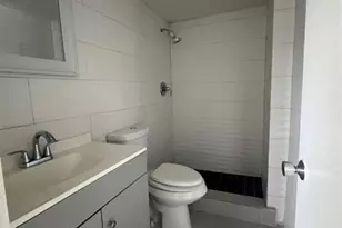 9235A Lagoon Pl Unit, Davie, FL 33324 - Photo 22