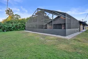 766 SE Cavern Ave, Port Saint Lucie, FL 34983 - Photo 58