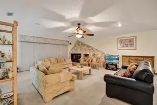 766 SE Cavern Ave, Port Saint Lucie, FL 34983 - Photo 34