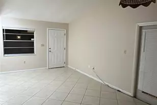 2004 S 10th St, Fort Pierce, FL 34950 - Photo 2