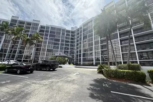 600 Parkview Dr, Hallandale Beach, FL 33009 - Photo 18