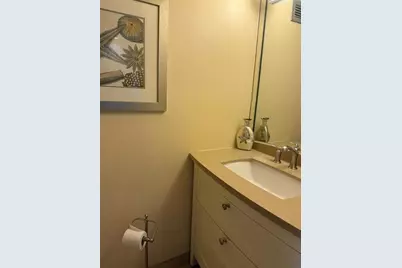 600  Parkview Dr, Unit #826, Hallandale Beach, FL 33009 - Photo 12