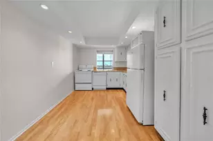 1000 Parkview Dr, Hallandale Beach, FL 33009 - Photo 10