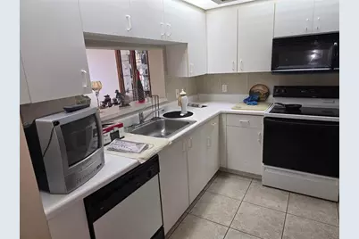 550 SW 138th Ave, Unit #402K, Pembroke Pines, FL 33027 - Photo 12