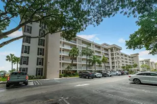 2901 S Palm Aire Dr, Pompano Beach, FL 33069 - Photo 20