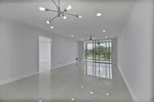 2901 S Palm Aire Dr, Pompano Beach, FL 33069 - Photo 1