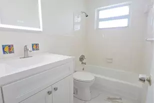 2131 NE 42nd Ct, Lighthouse Point, FL 33064 - Photo 12