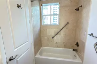 642 Valencia Unit, Coral Gables, FL 33134 - Photo 50