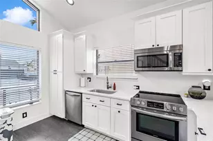 8610 Kimble Way, Boca Raton, FL 33433 - Photo 8