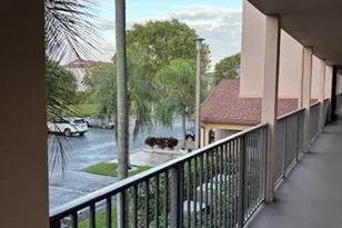 12650 SW 15th St, Pembroke Pines, FL 33027 - Photo 22