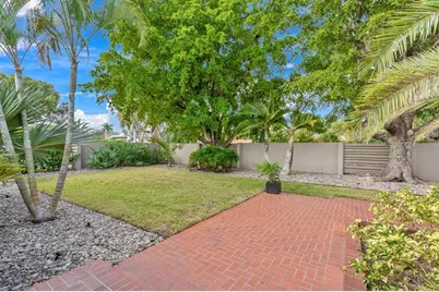 1624  Middle River Dr, Fort Lauderdale, FL 33305 - Photo 6