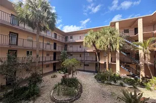 2850 Somerset Dr, Lauderdale Lakes, FL 33311 - Photo 10