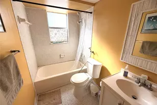 2850 Somerset Dr, Lauderdale Lakes, FL 33311 - Photo 8