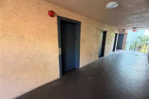 2850 Somerset Dr, Lauderdale Lakes, FL 33311 - Photo 12