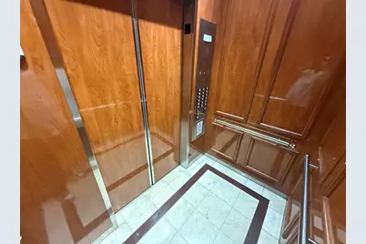 3375 N Country Club Dr, Unit #1005, Miami, FL 33180 - Photo 6