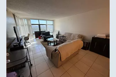 3375 N Country Club Dr, Unit #1005, Miami, FL 33180 - Photo 12