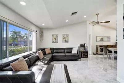 7909 NW 19th St, Margate, FL 33063 - Photo 4