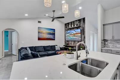 7909 NW 19th St, Margate, FL 33063 - Photo 10