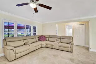 10216 NW 83rd St, Tamarac, FL 33321 - Photo 12