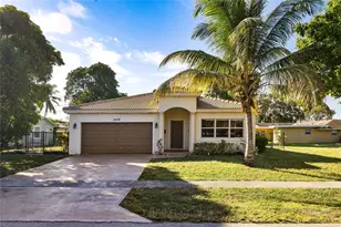 5408 NW 18th Pl, Lauderhill, FL 33313 - Photo 2