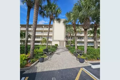 4701 Martinique Drive #H4, Pompano Beach, FL 33066 - Photo 1