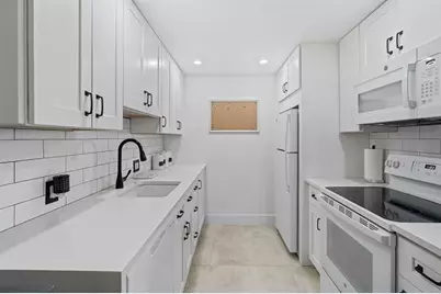 4701  Martinique Dr, Unit #H4, Coconut Creek, FL 33066 - Photo 14