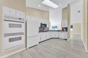 8600 Floralwood Dr, Boca Raton, FL 33433 - Photo 8