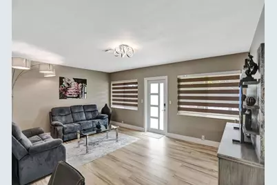 491 SE 23rd Ave, Pompano Beach, FL 33062 - Photo 2