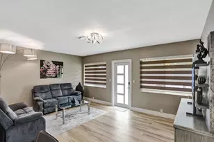 491 SE 23rd Ave, Pompano Beach, FL 33062 - Photo 2