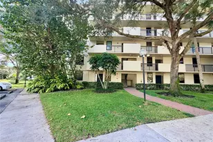 2907 Carambola Cir S, Coconut Creek, FL 33066 - Photo 16