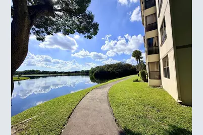 2907  Carambola Cir S, Unit #201, Coconut Creek, FL 33066 - Photo 4