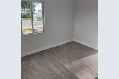 210 SW 7th St, Dania Beach, FL 33004 - Photo 8