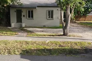 210 SW 7th St, Dania Beach, FL 33004 - Photo 14