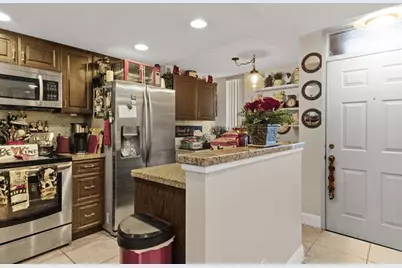 5717  Coral Lake Dr, Unit #205, Pompano Beach, FL 33063 - Photo 6