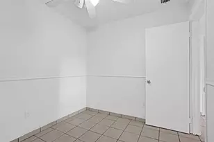 16920 NW 53rd Ave, Miami Gardens, FL 33055 - Photo 10