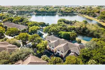 2452  Centergate Dr, Unit #202, Miramar, FL 33025 - Photo 26