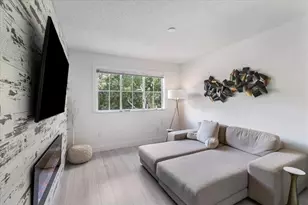 2452 Centergate Dr, Miramar, FL 33025 - Photo 20