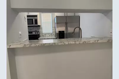 9930 N Twin Lakes Dr, Unit #7-L, Coral Springs, FL 33071 - Photo 8