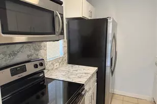 9930 N Twin Lakes Dr Unit, Coral Springs, FL 33071 - Photo 4