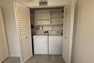 6101 Woodlake Blvd, Greenacres, FL 33463 - Photo 10