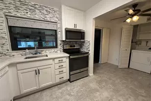 6101 Woodlake Blvd, Greenacres, FL 33463 - Photo 8