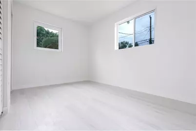 713 SW 4th Ct, Hallandale Beach, FL 33009 - Photo 16