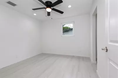 713 SW 4th Ct, Hallandale Beach, FL 33009 - Photo 30