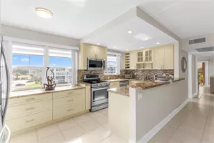 4073 Harwood F, Deerfield Beach, FL 33442 - Photo 8