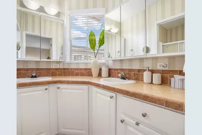 1911 SW 87th Ter, Davie, FL 33324 - Photo 8