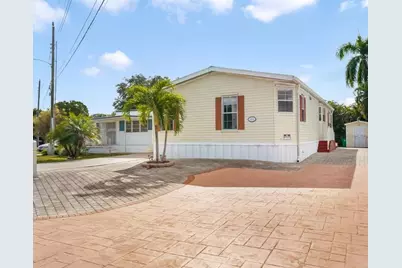 1911 SW 87th Ter, Davie, FL 33324 - Photo 12