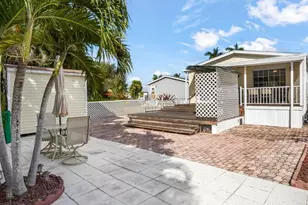 1911 SW 87th Terrace, Davie, FL 33324 - Photo 10