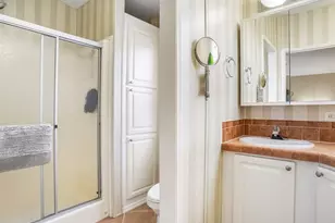 1911 SW 87th Terrace, Davie, FL 33324 - Photo 30